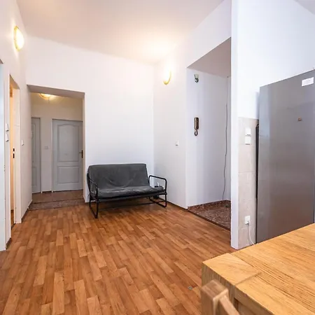 Apartment Lublanska 48 Prague Exterior photo