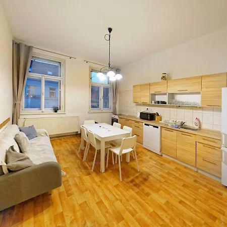 Apartment Lublanska 48 Prague Exterior photo