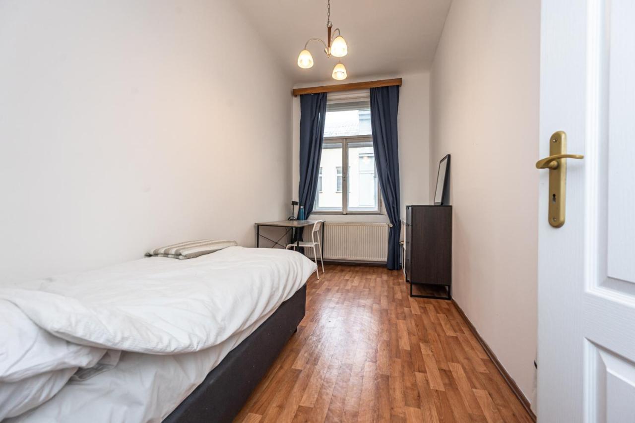 Lublanska 48 * Praha